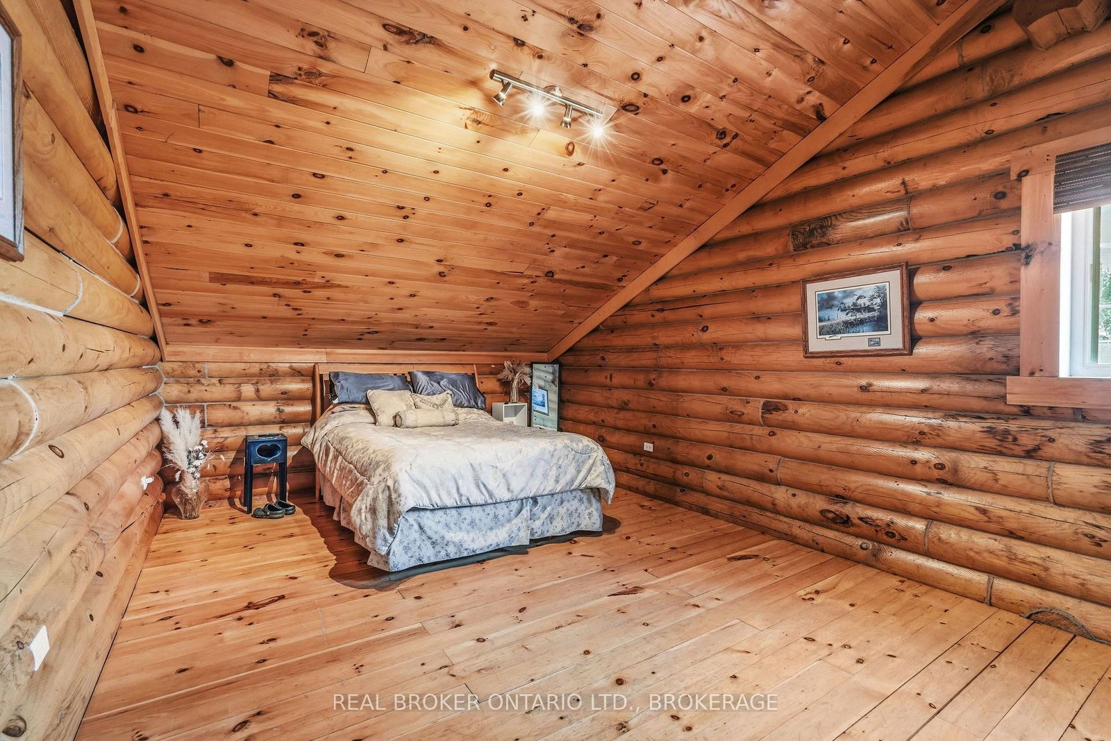 16610 Sixth Road • North Stormont, ON photo 19