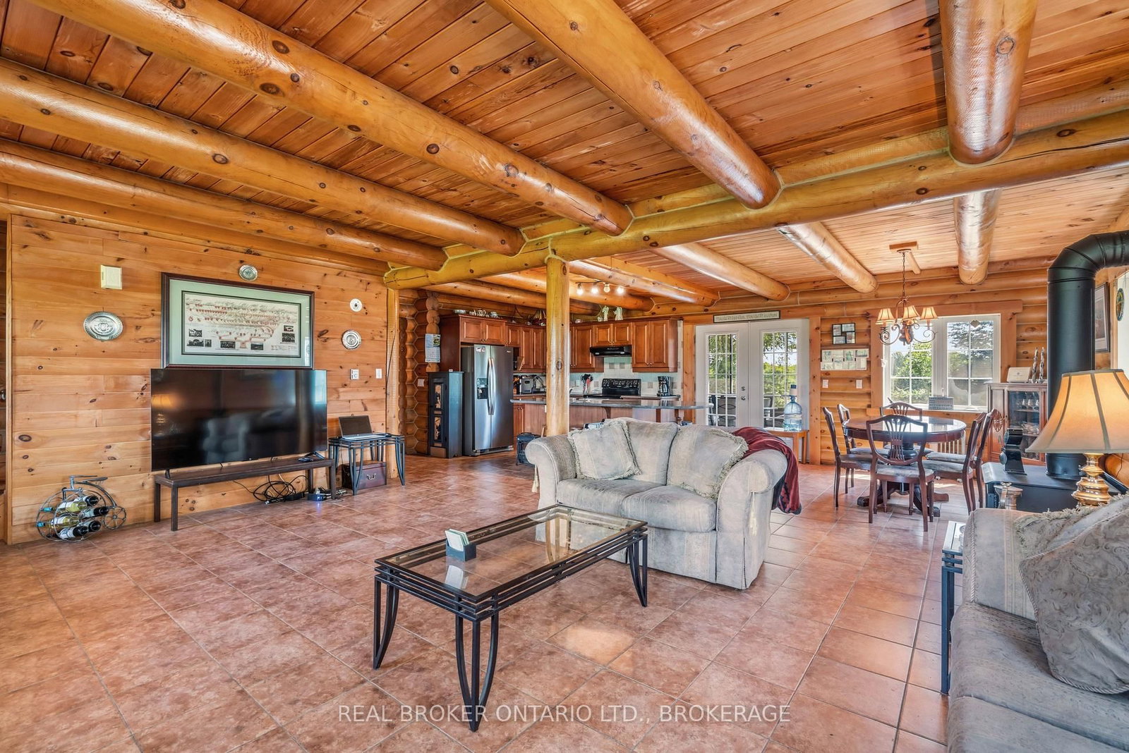 16610 Sixth Road • North Stormont, ON photo 9