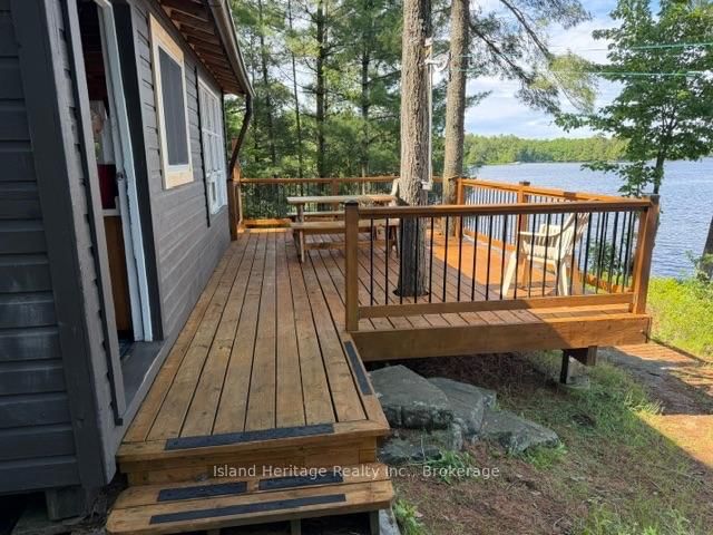 2 trout lake Island