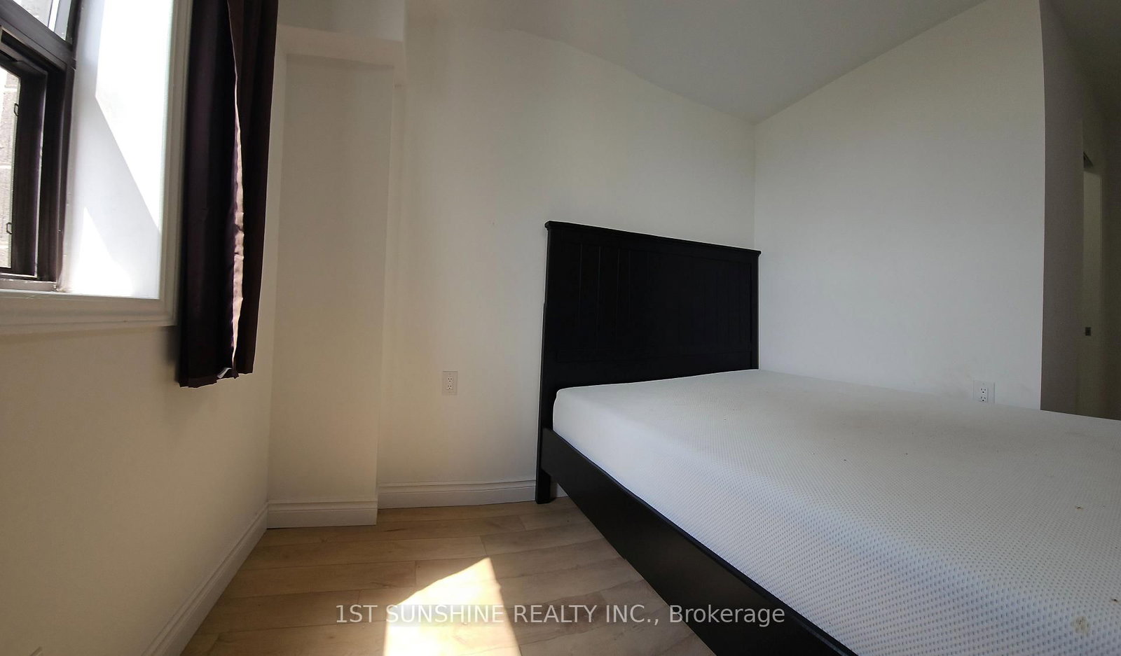71 Main Street E, Hamilton 5