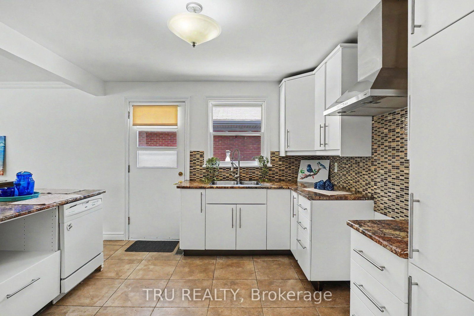 1908 Saunderson Drive • Ottawa, ON photo 10