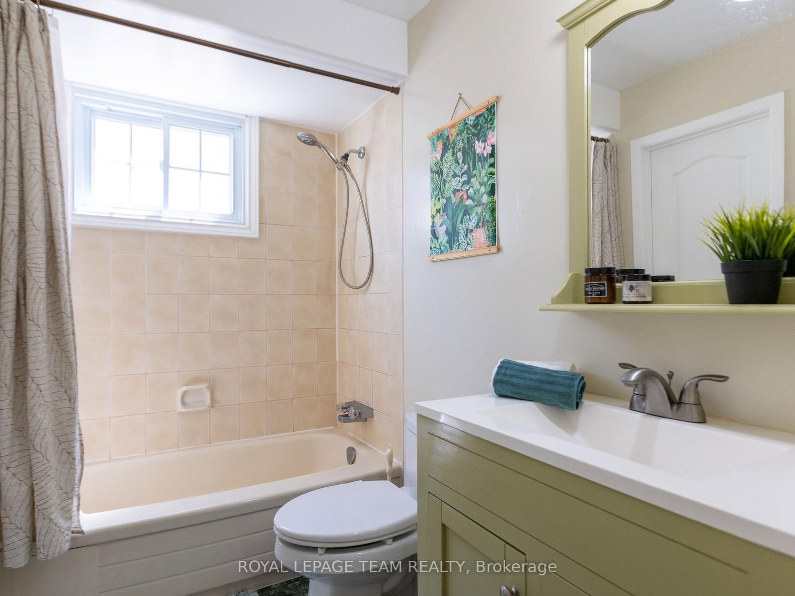 930 Alenmede Crescent • Ottawa, ON photo 18