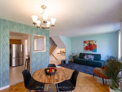 930 Alenmede Crescent • Ottawa, ON photo 2
