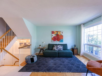 930 Alenmede Crescent • Ottawa, ON photo 4