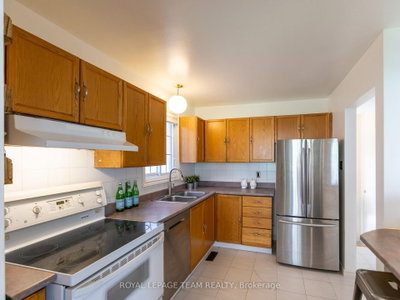 930 Alenmede Crescent • Ottawa, ON photo 9