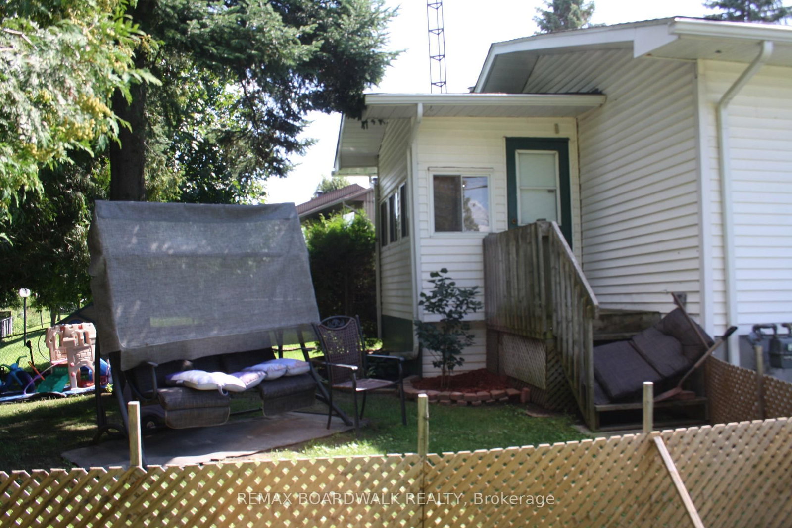 3172 Rue Principale Street • Alfred and Plantagenet, ON photo 4