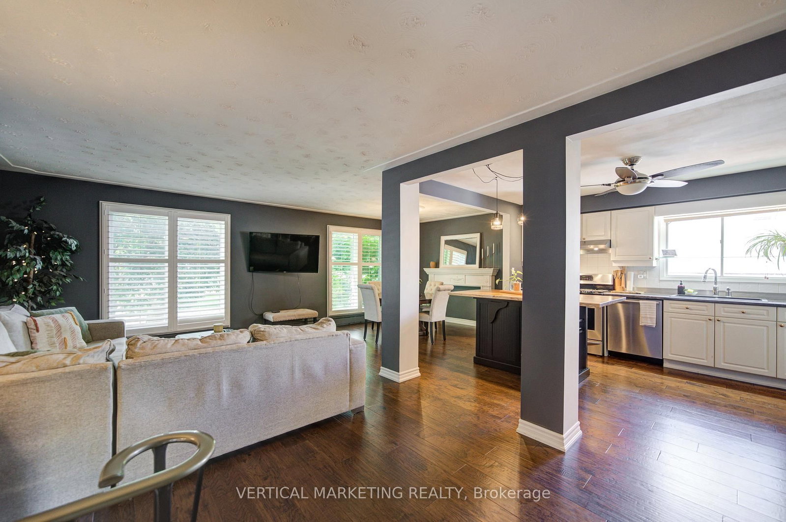 10 Crabapple Court • Brantford, ON photo 11