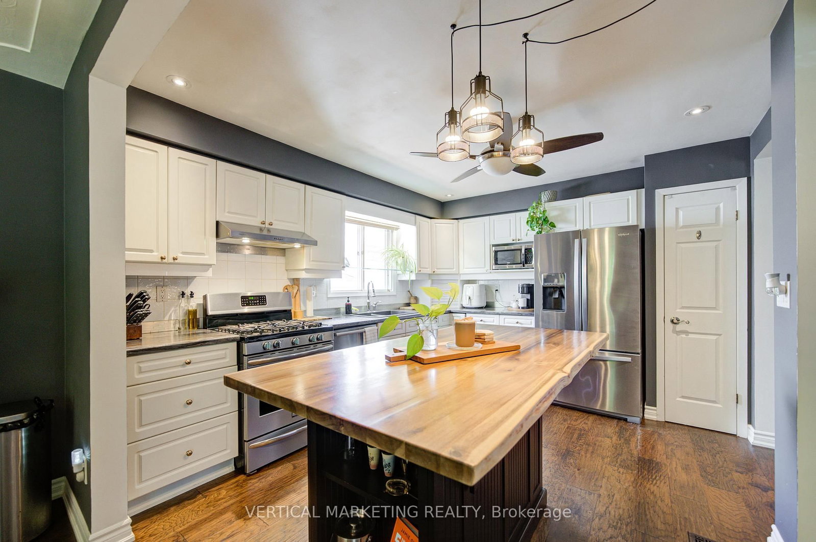 10 Crabapple Court • Brantford, ON photo 18