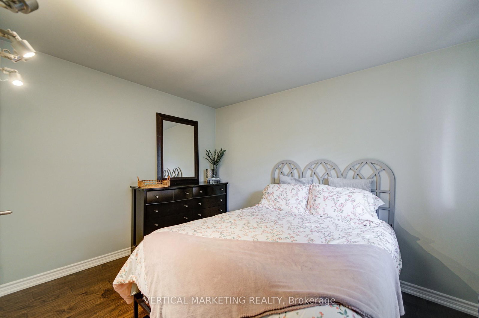 10 Crabapple Court • Brantford, ON photo 27