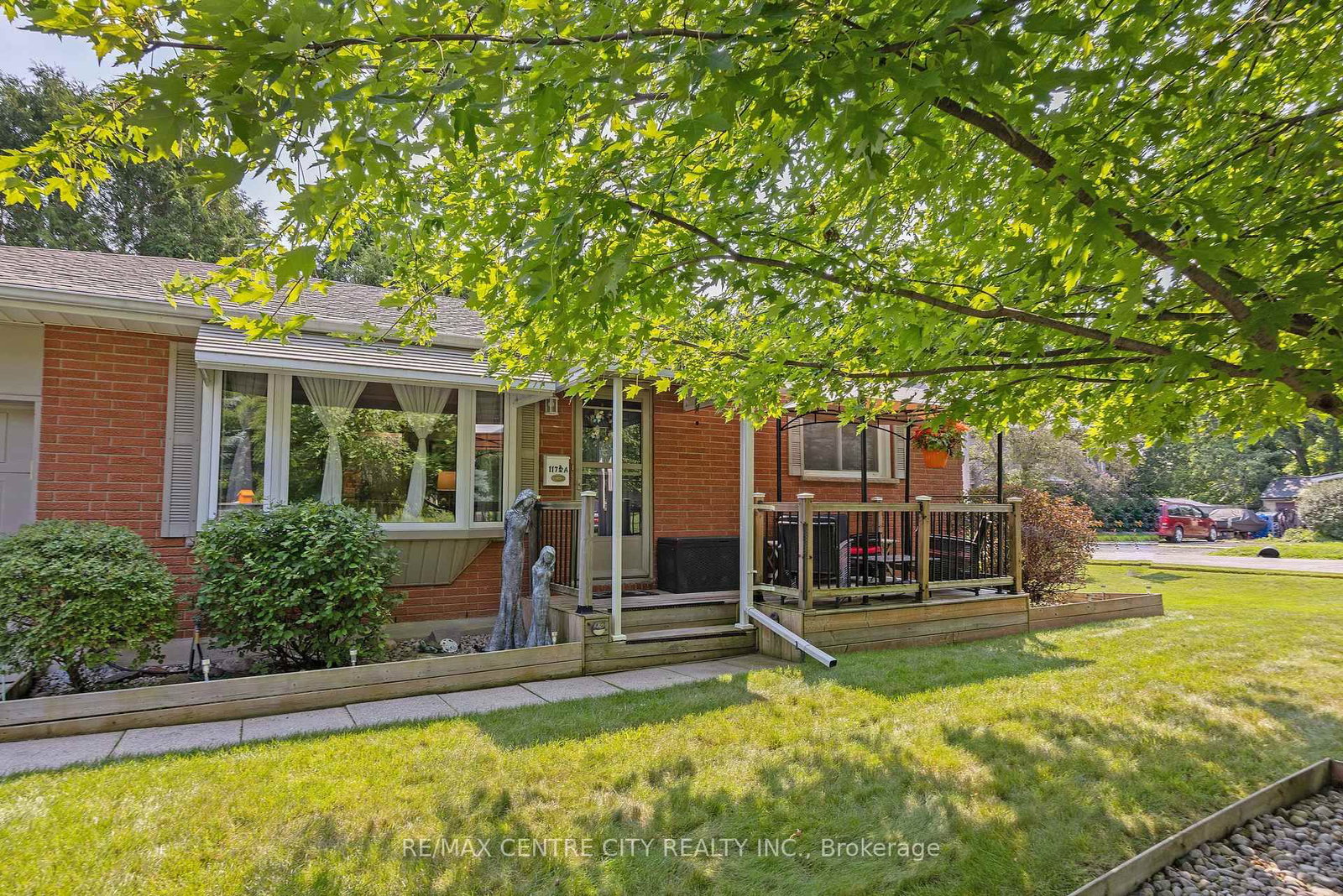 Listing Image 3