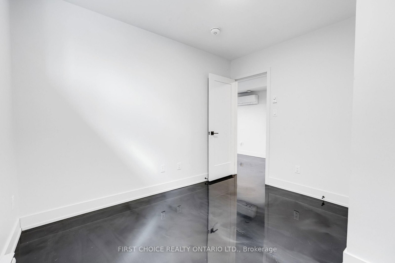 269 Queen Mary Street • Ottawa, ON photo 38