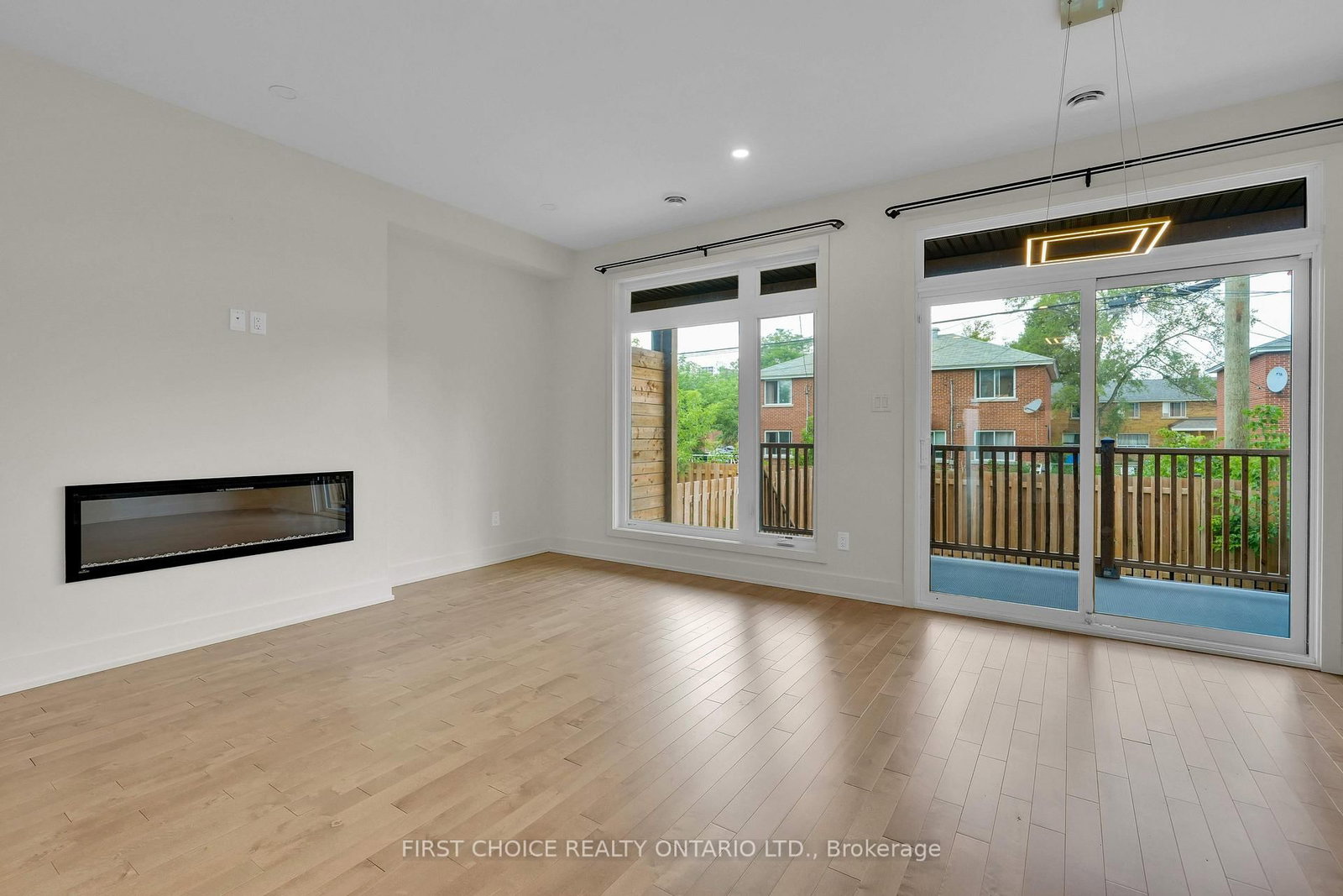 269-271 Queen Mary Street • Ottawa, ON photo 12