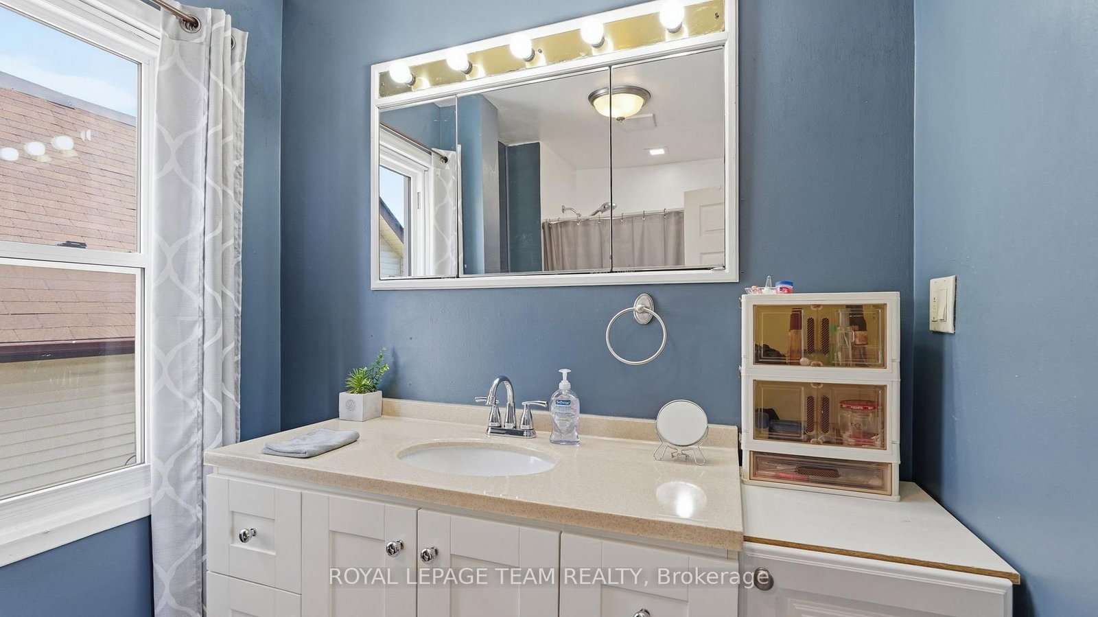 20 1/2 Lawrence Avenue • Cornwall, ON photo 11