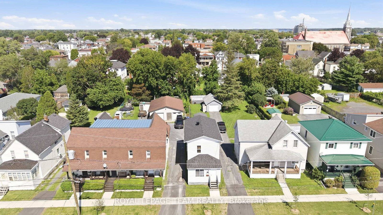 20 1/2 Lawrence Avenue • Cornwall, ON photo 18