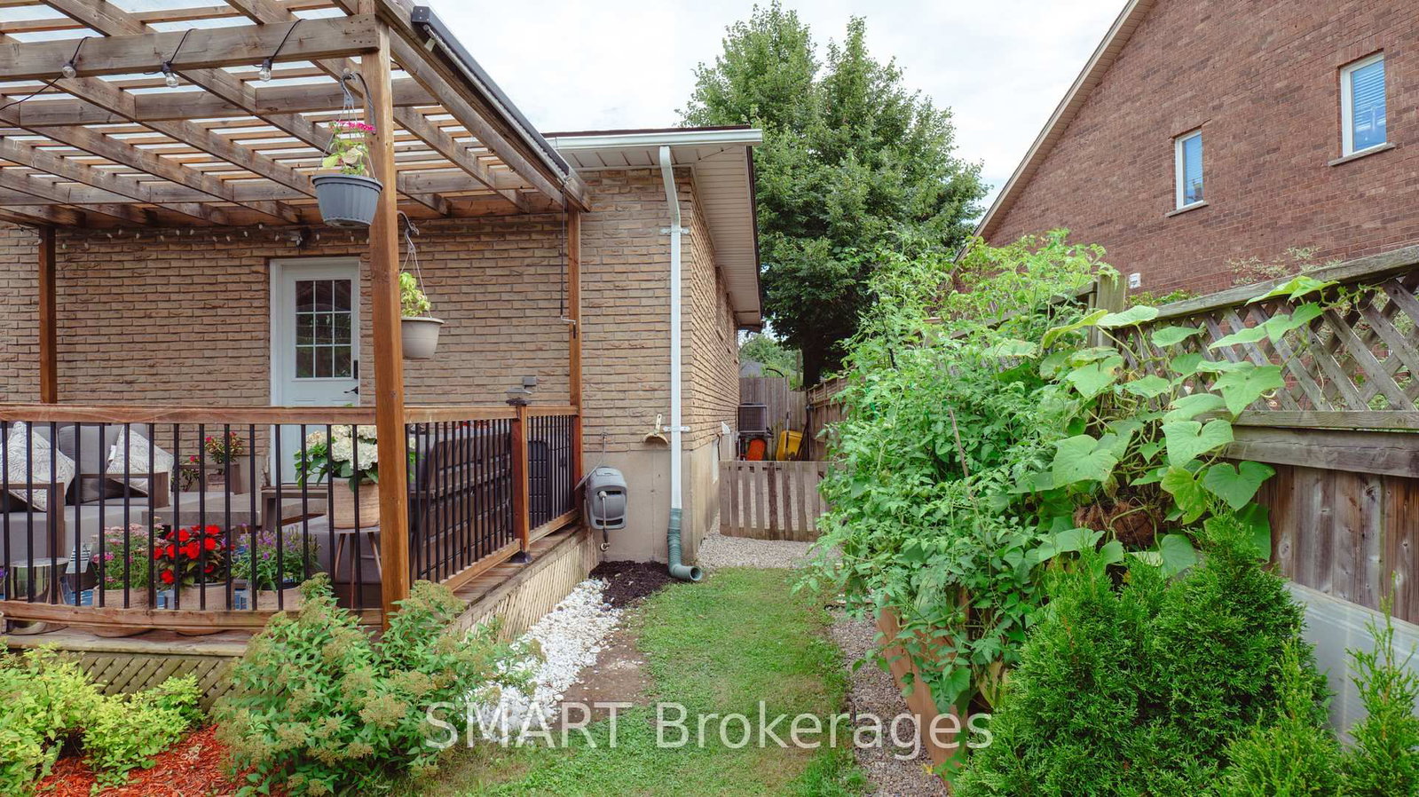 23 Moffatt Street • St. Catharines, ON photo 10
