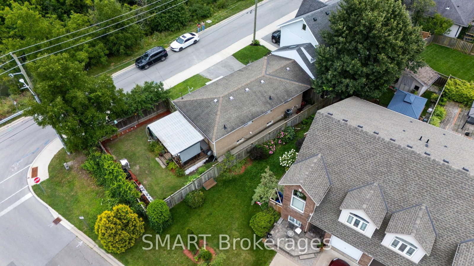 23 Moffatt Street • St. Catharines, ON photo 4