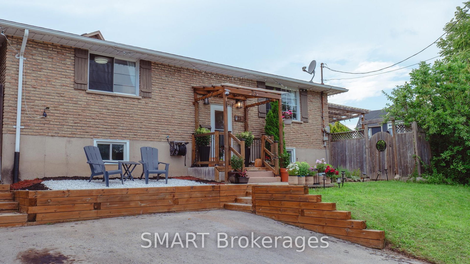 23 Moffatt Street • St. Catharines, ON photo 7
