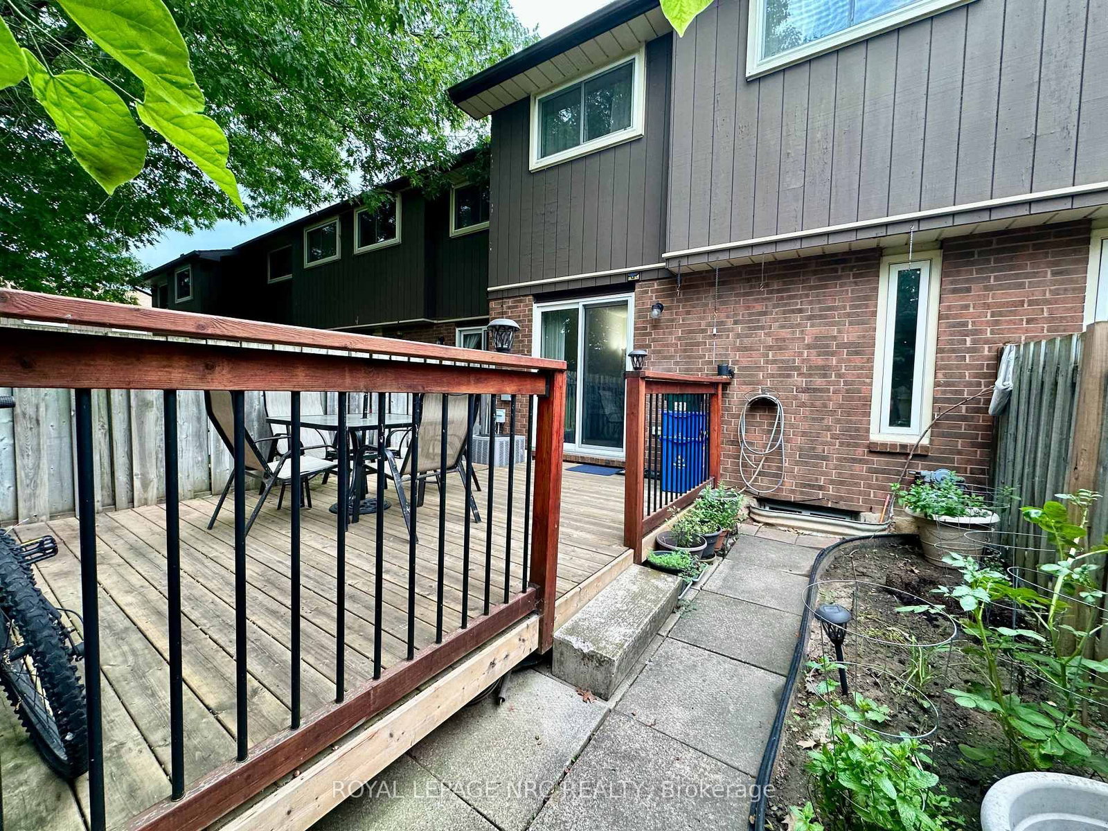 64 FORSTER Street • #14 • St. Catharines, ON photo 31