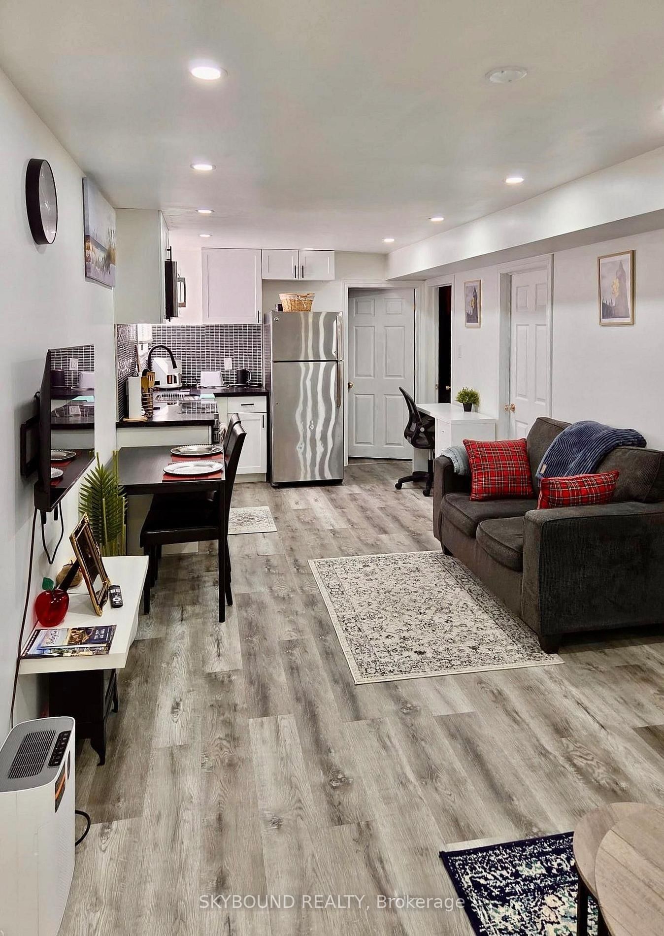 Apartment 1, Room #1 - 2586 Foxmeadow Road N, Peterborough 3