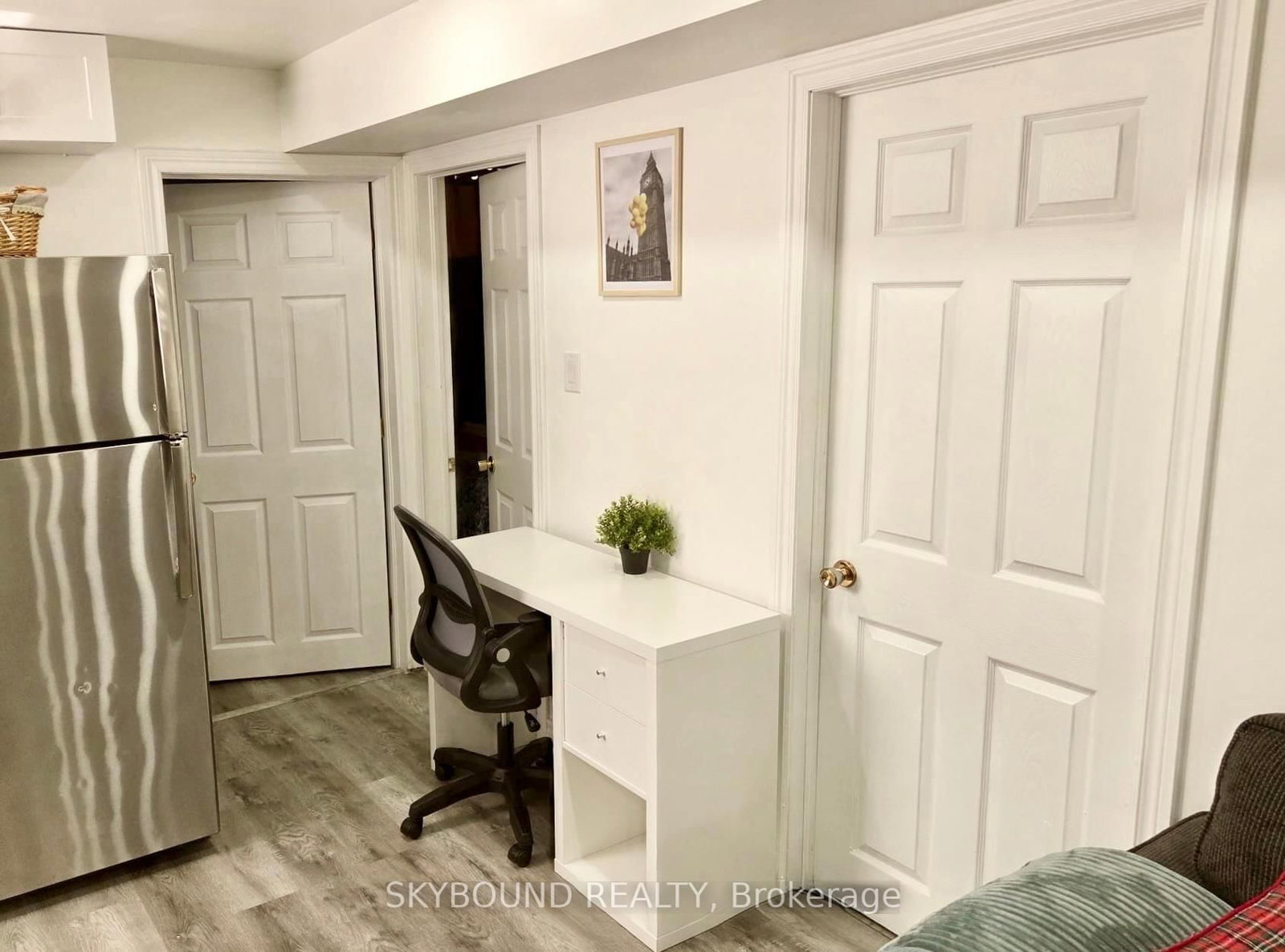 Apartment 1, Room #1 - 2586 Foxmeadow Road N, Peterborough 5