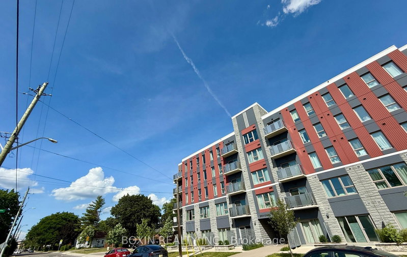 319 - 77 Leland Street