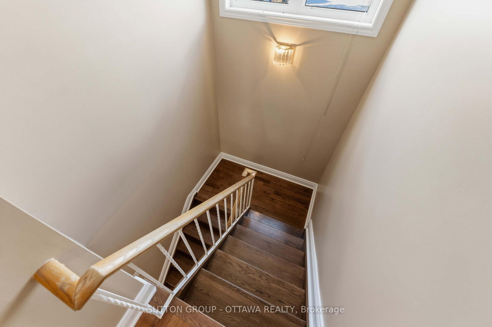 16 Crimson Gate • Ottawa, ON photo 18