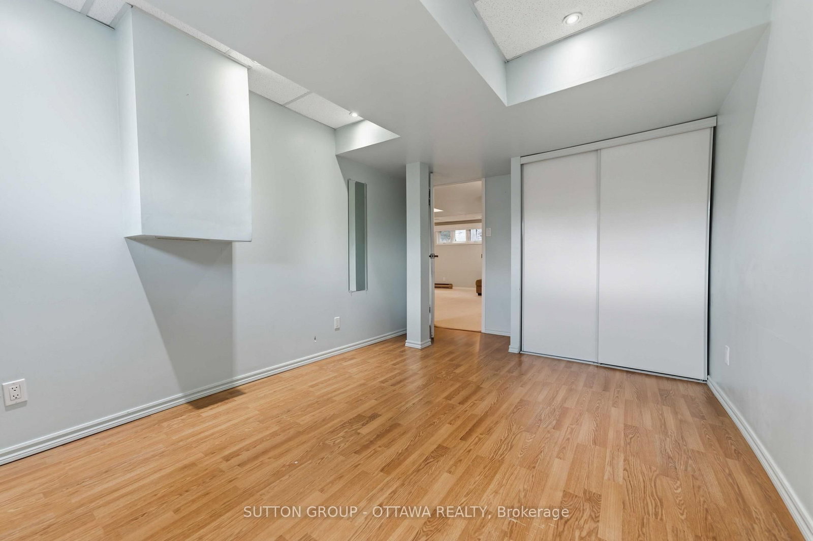 16 Crimson Gate • Ottawa, ON photo 43