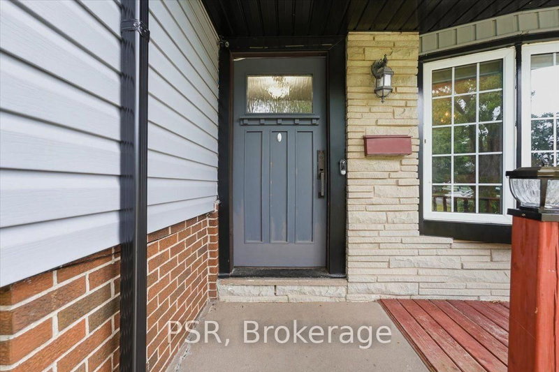 32 Richmond St photo 5