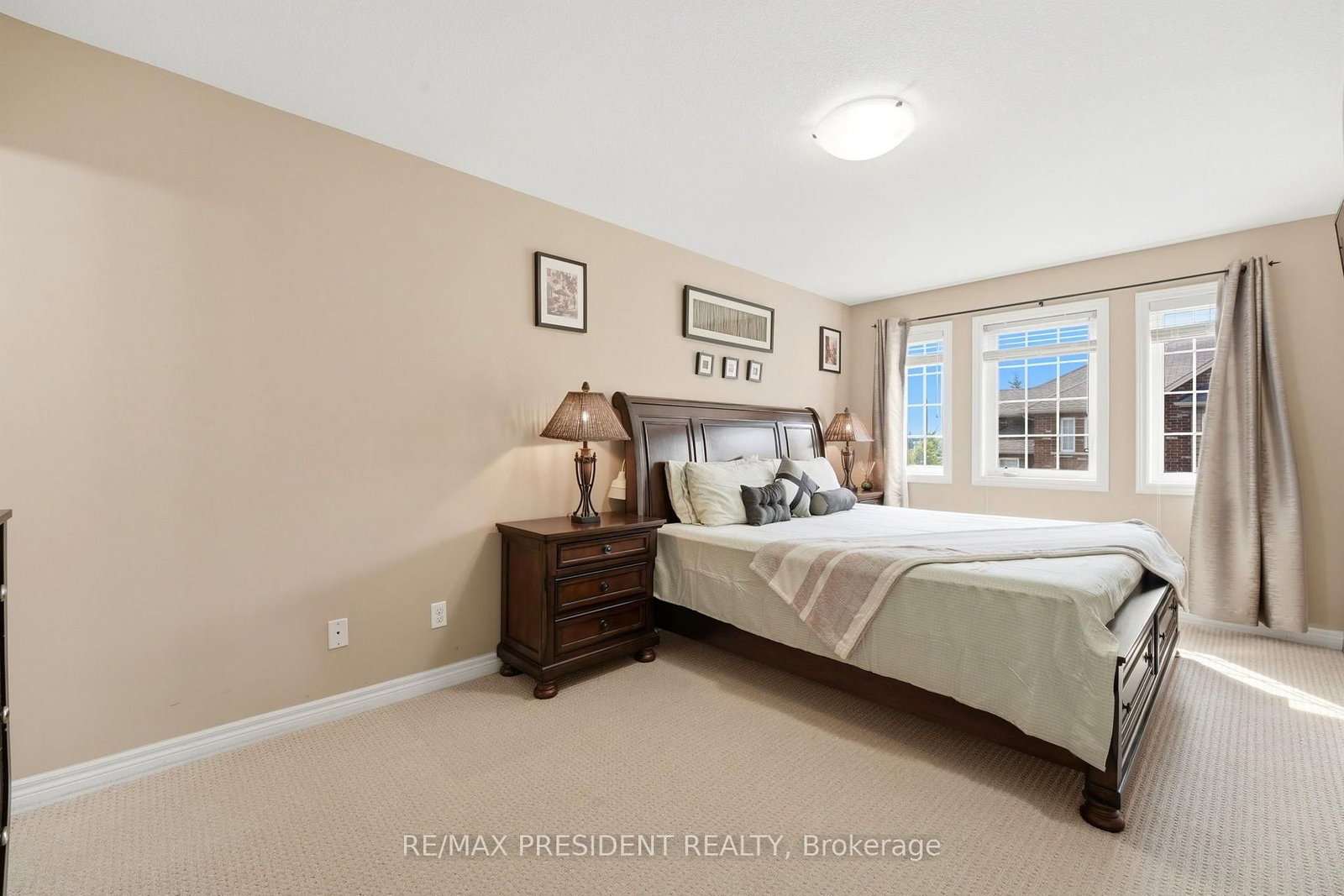 45 SEABREEZE Crescent • #23 • Hamilton, ON photo 14