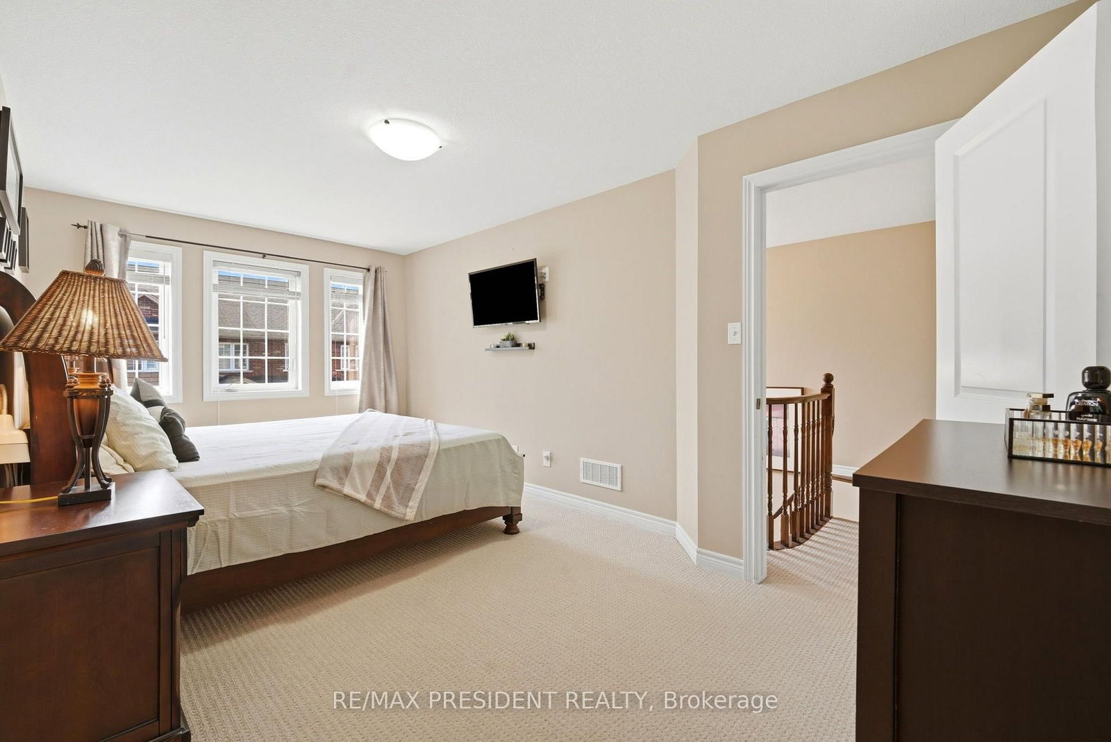 45 SEABREEZE Crescent • #23 • Hamilton, ON photo 15