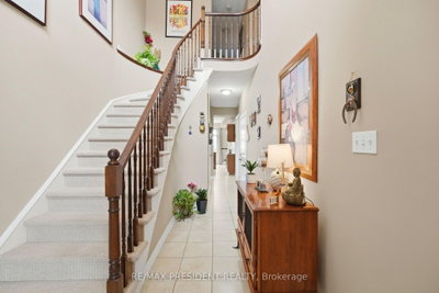 45 SEABREEZE Crescent • #23 • Hamilton, ON photo 4