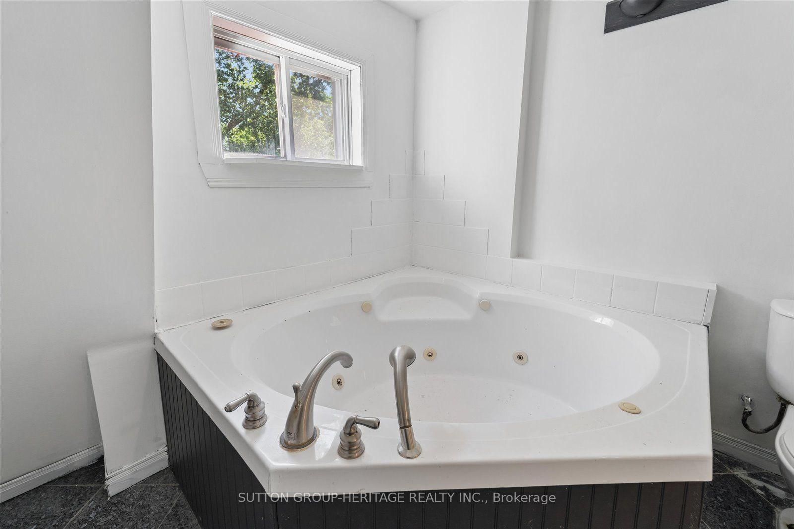 7949 MILL Street • Port Hope, ON photo 32