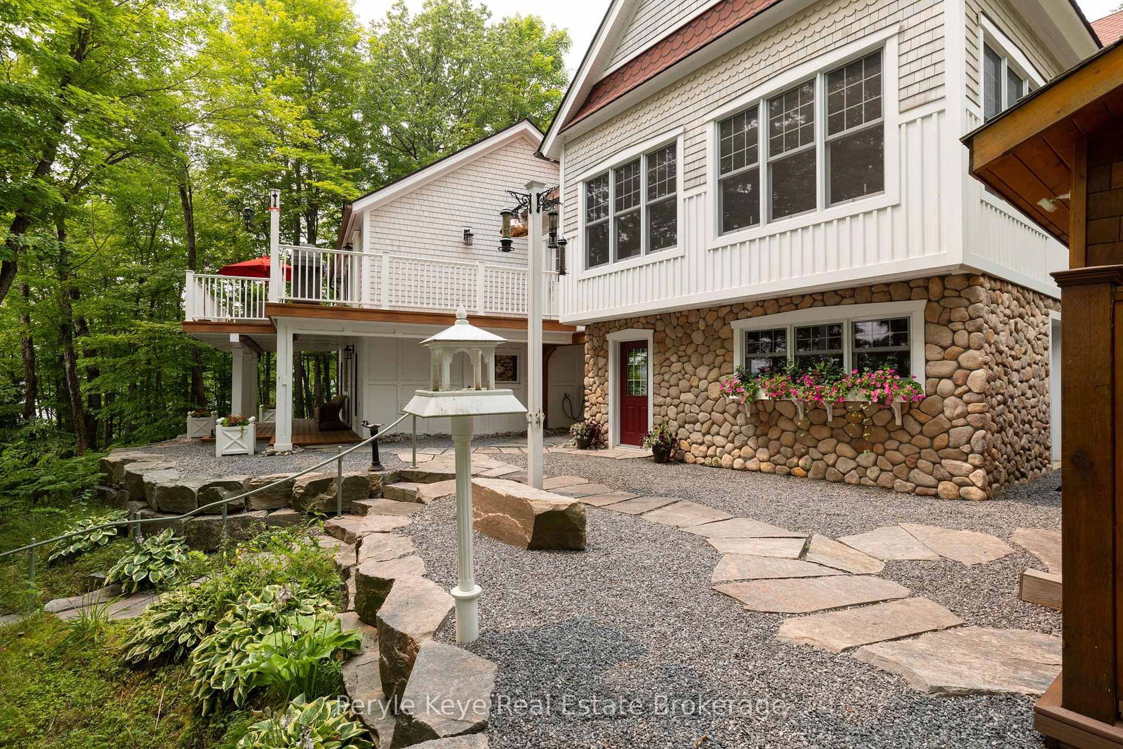 1159 Maplehurst Drive • Lake of Bays, ON photo 8