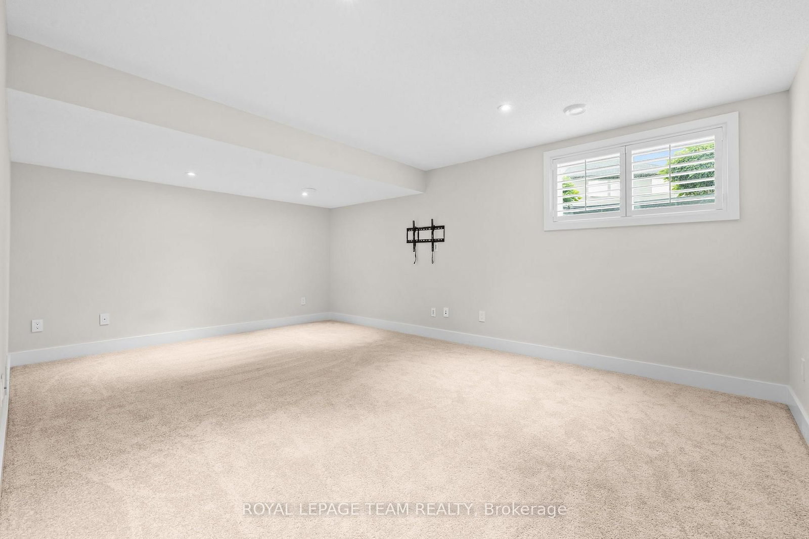 605 Tennant Way • Ottawa, ON photo 28