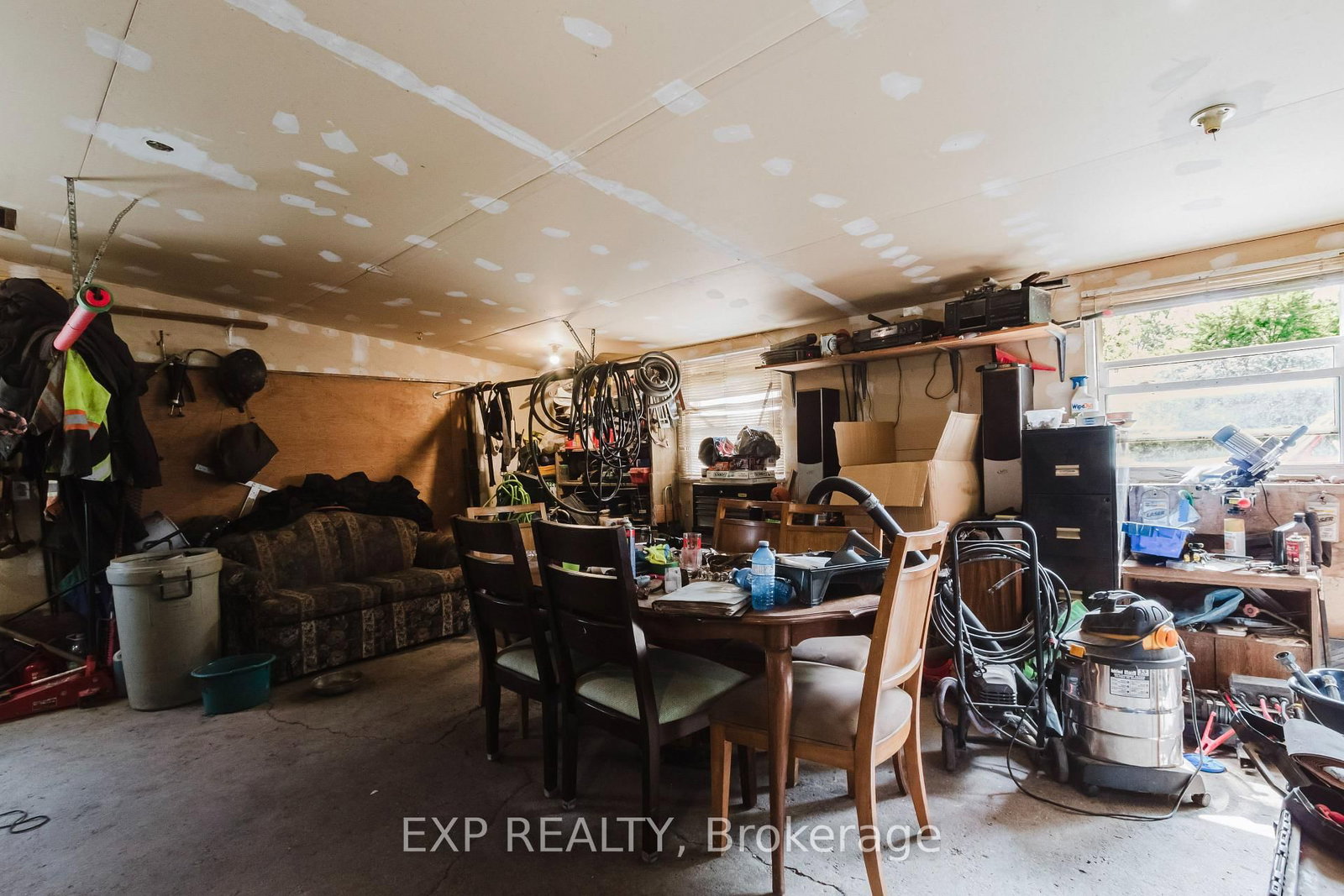 9819 Onieda Road • Southwold, ON photo 22