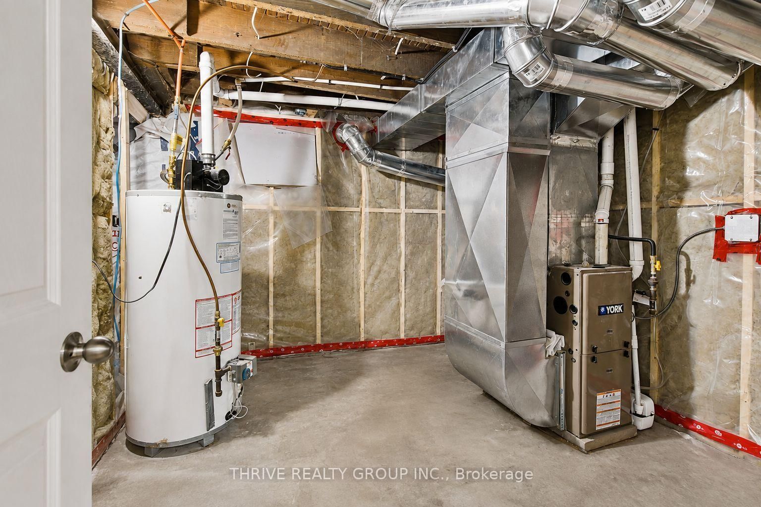 35 Malakoff Street • St. Thomas, ON photo 32