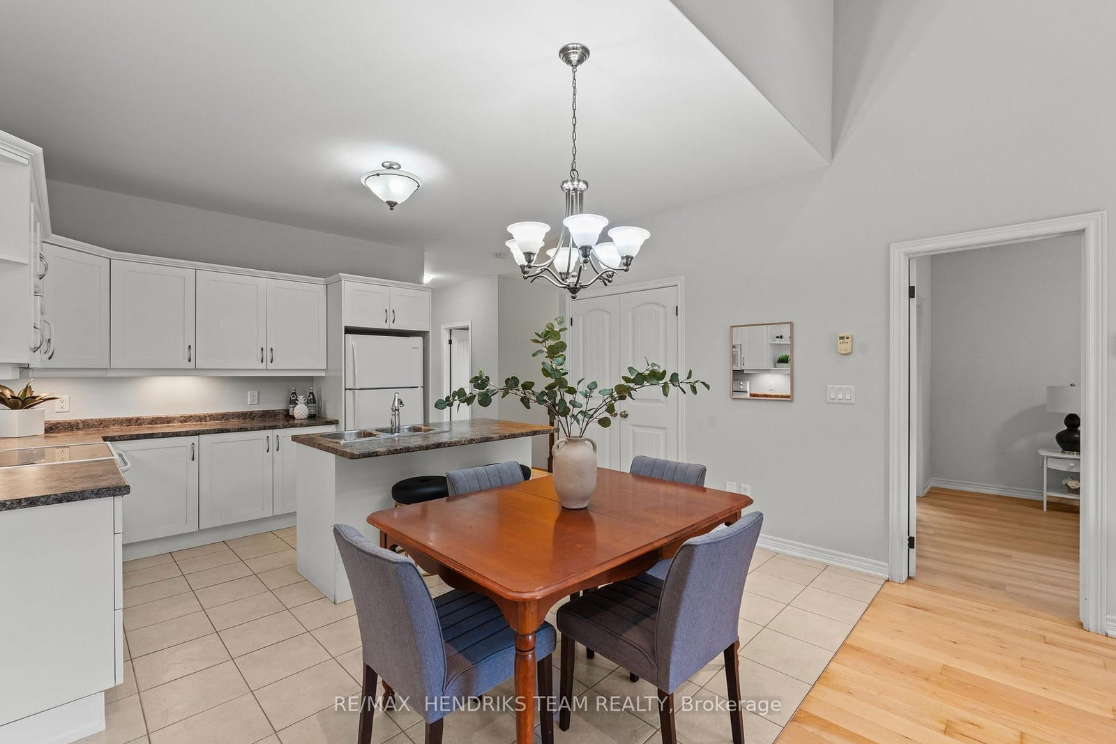 58 Videl Crescent N • St. Catharines, ON photo 16