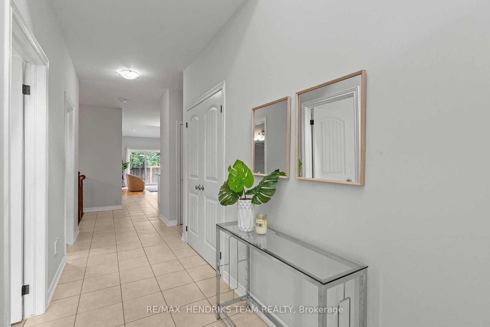 58 Videl Crescent N • St. Catharines, ON photo 5