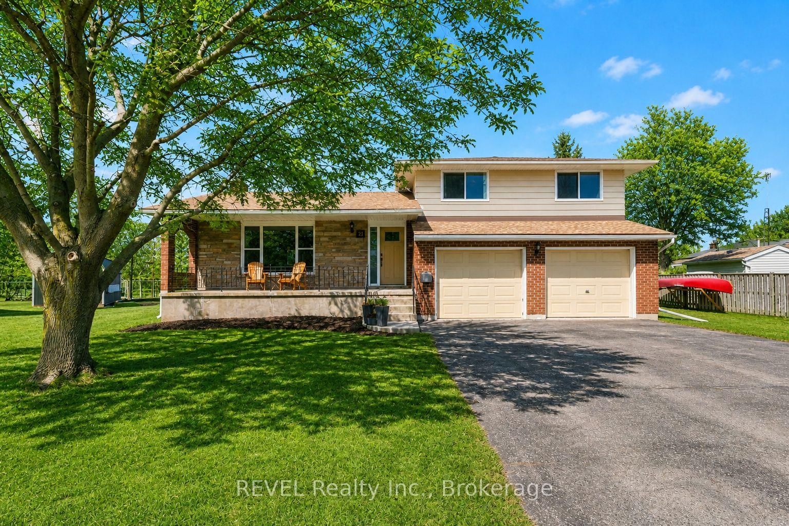 Detached House for sale at 21 Lena Crescent, Port Colborne, Ontario, L3K 5X3 - Sugarloaf - MLS: X13681608