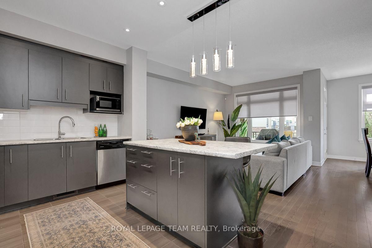 206 Leather Leaf Terrace • Ottawa, ON photo 11