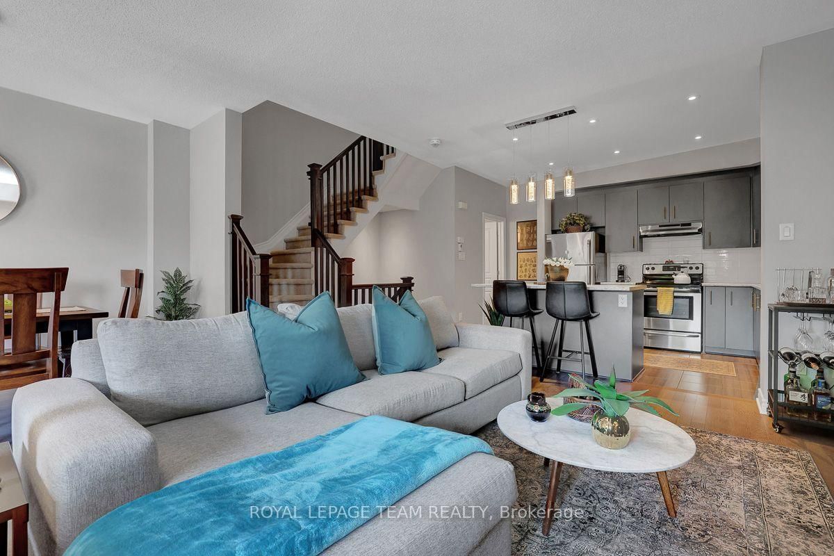 206 Leather Leaf Terrace • Ottawa, ON photo 13