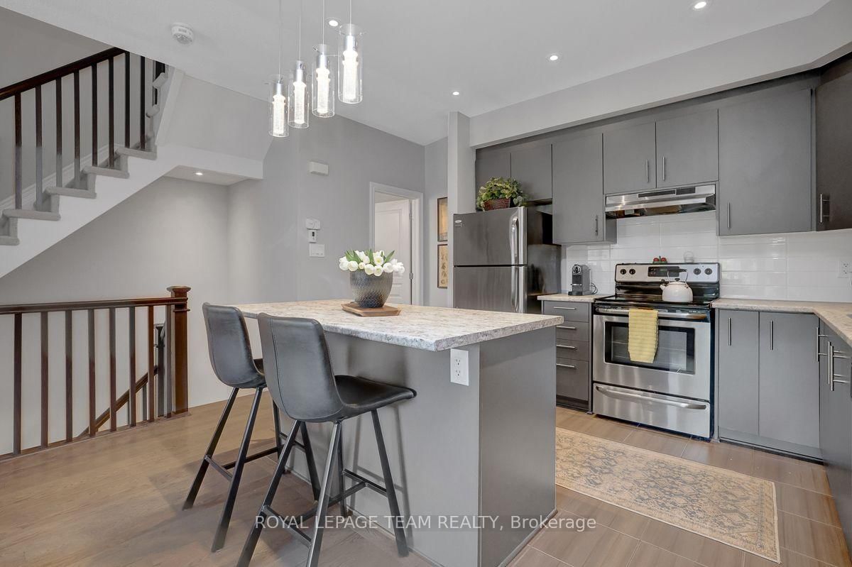 206 Leather Leaf Terrace • Ottawa, ON photo 8