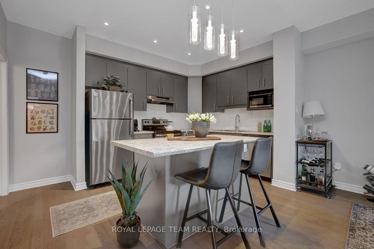 206 Leather Leaf Terrace • Ottawa, ON photo 9