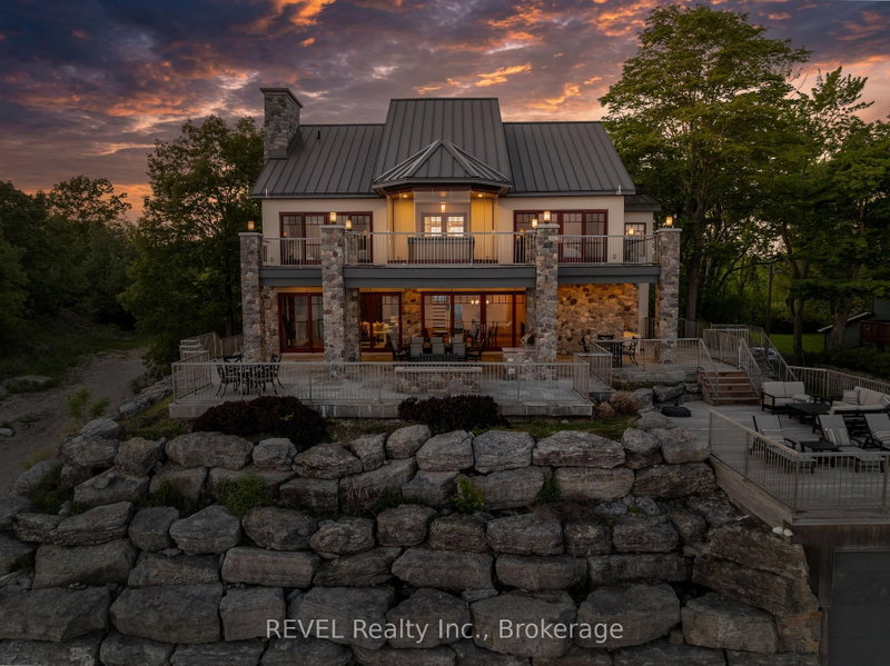 3067 Thunder Bay Road