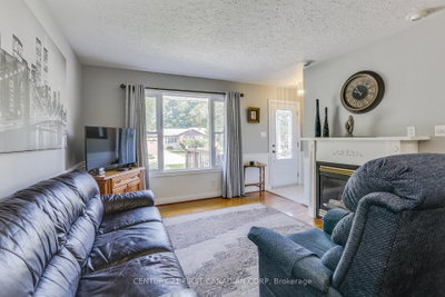 62 Thorncrest Crescent • London South, ON photo 7