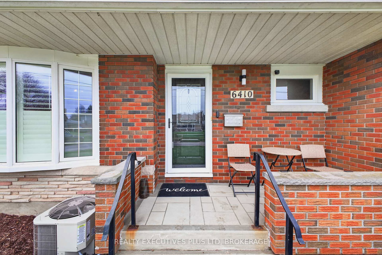 6410 Sherwood Road • Niagara Falls, ON photo 3