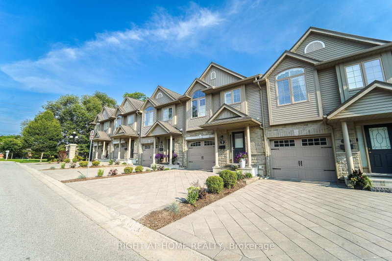 7 - 582 Hyde Park Road