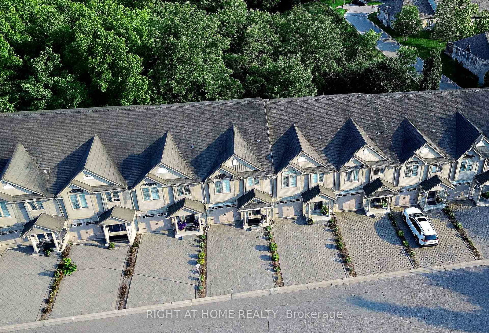 582 Hyde Park Road • #7 • London North, ON photo 3
