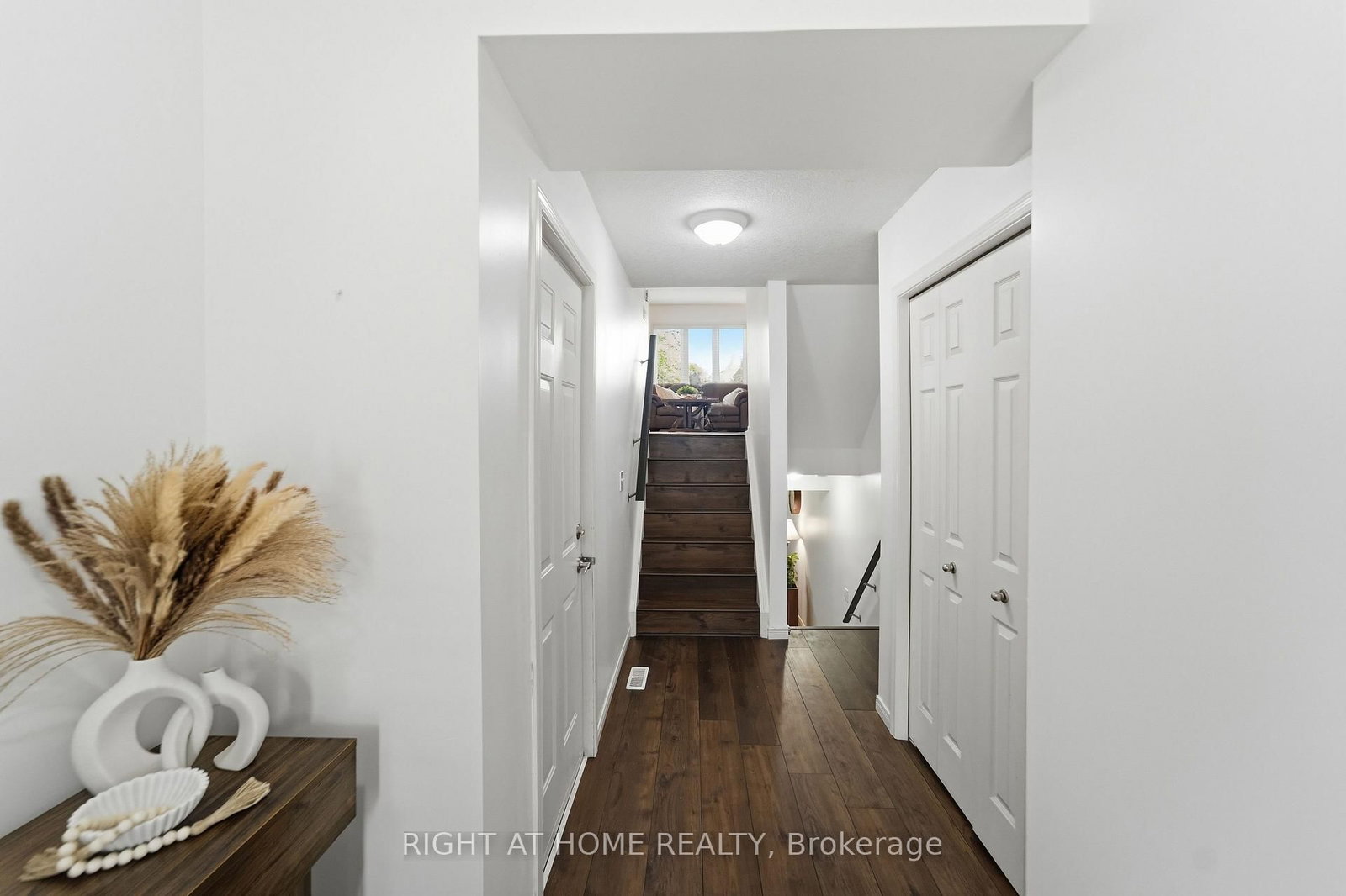 582 Hyde Park Road • #7 • London North, ON photo 4