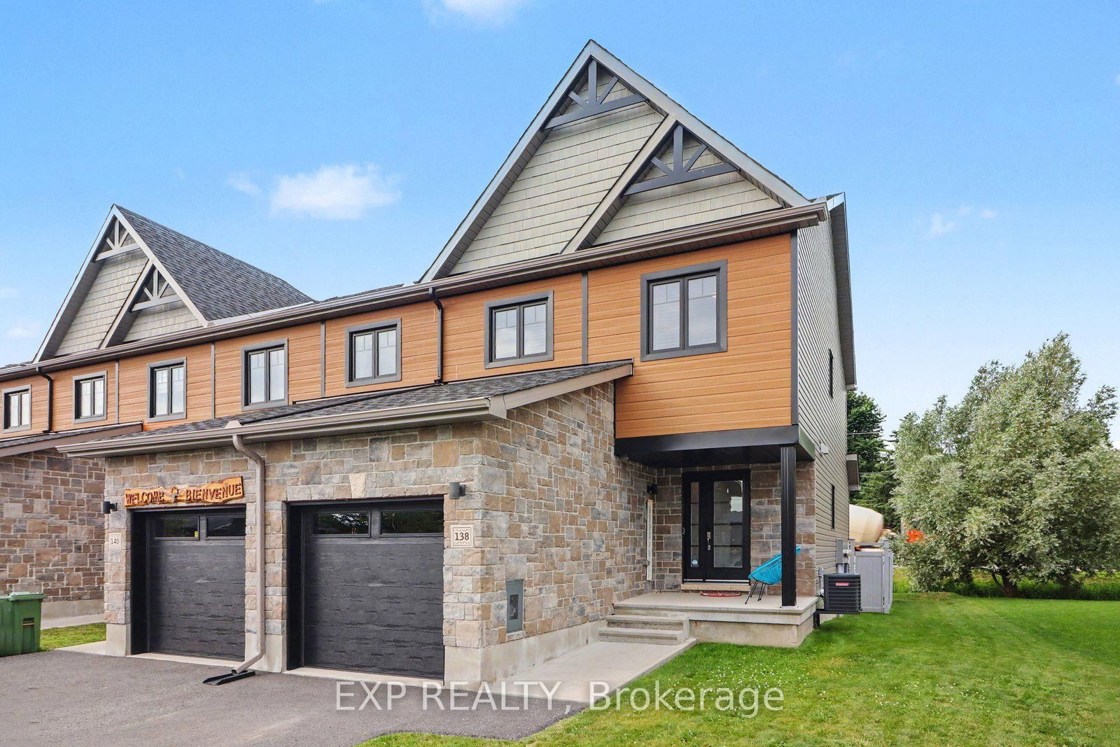 138 Saint Malo Place • Russell, ON photo 1